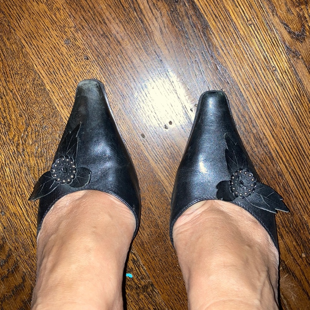Mules - Picture 2 of 2